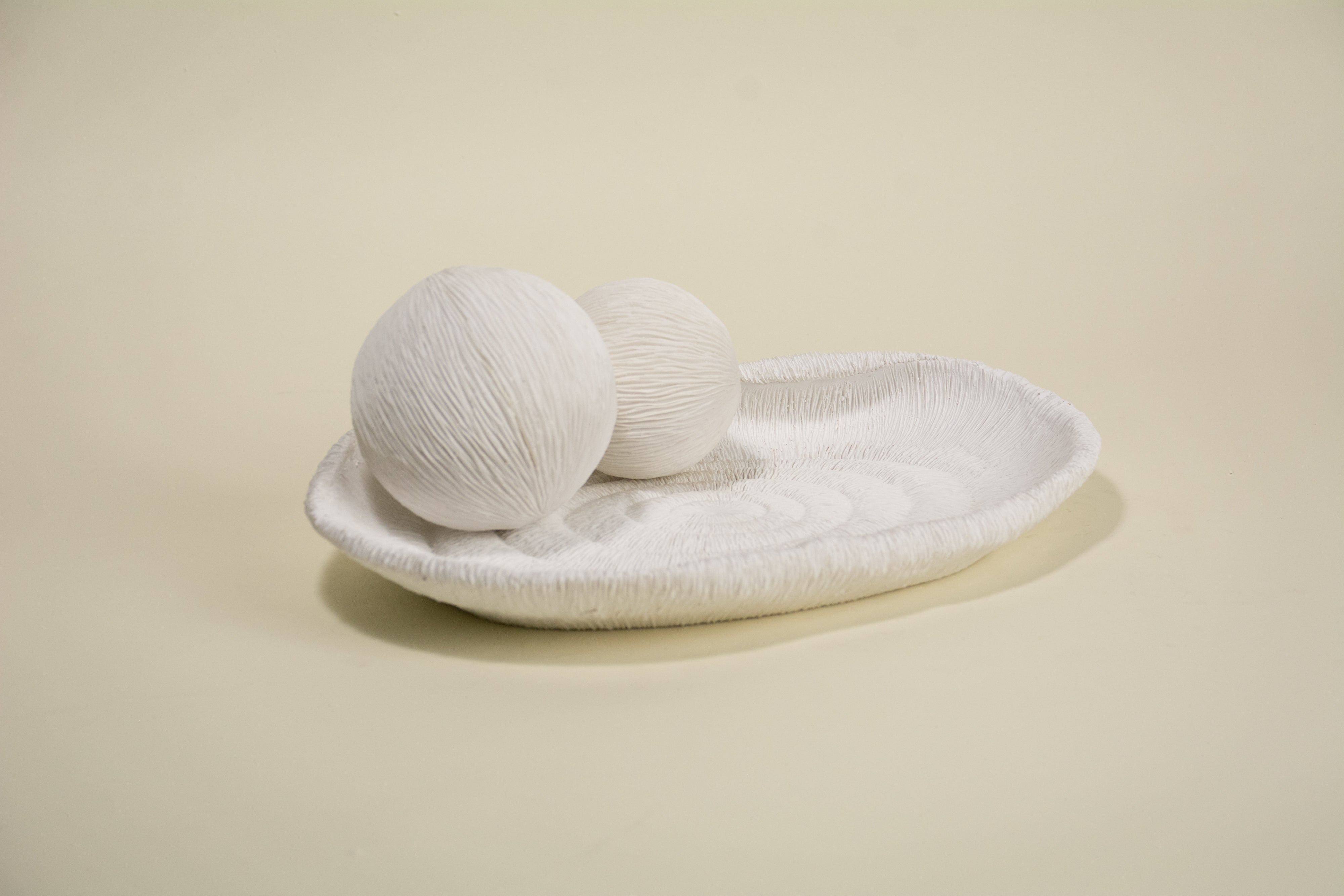 Kaori Textured White Decorative Ball